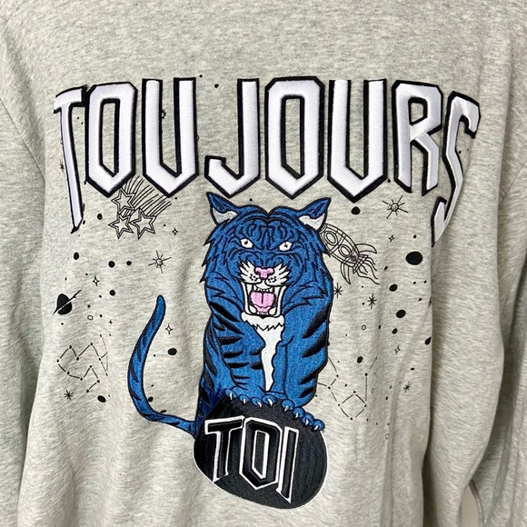 H&M Embroidered Sweatshirt - Picture 2 of 3